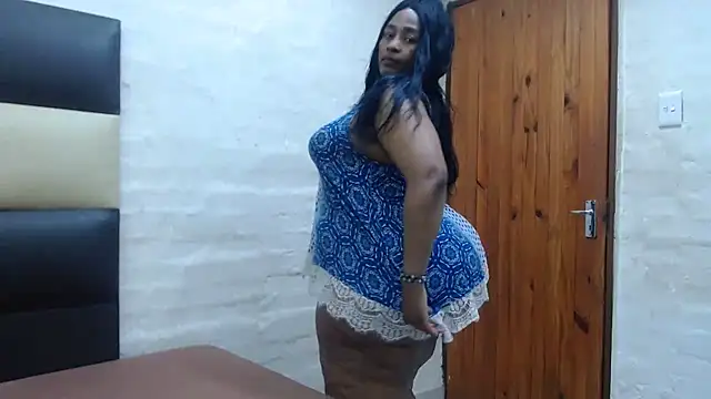 Snapshot of AFRICANBOOTYLICIOUSxxx chatting on October 5, 8:47 pm AFRICANBOOTYLICIOUSxxx online show from October 5, 8:47 pm
