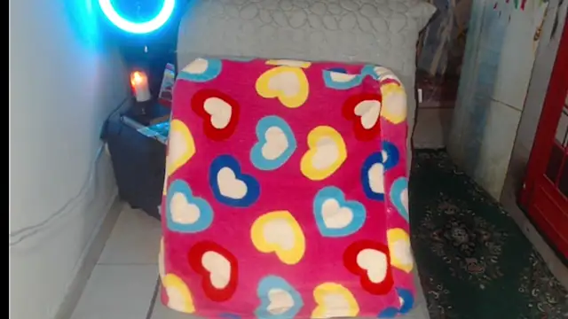 Milf Valeria online show from October 24, 3:19 pm