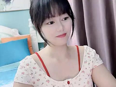 Snapshot of sarah111 chatting on September 13, 2:41 am sarah111 online show from September 13, 2:41 am