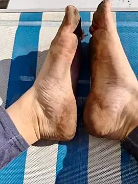 Teafeet online show from March 3, 9:04 am