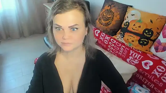 MildMature online show from November 4, 11:26 am