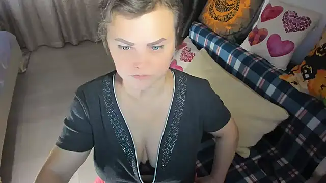 MildMature online show from December 2, 6:59 am