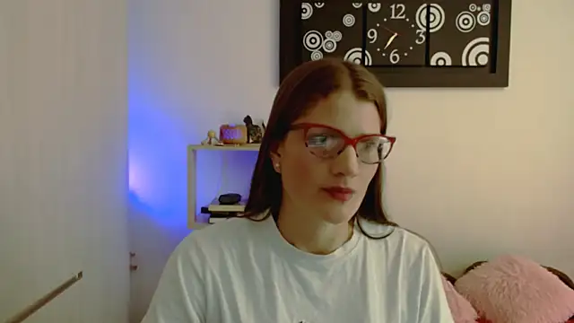 Camila-ventura online show from May 19, 8:05 pm