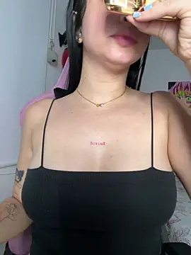 lucy grey25 online show from March 2, 6:58 pm