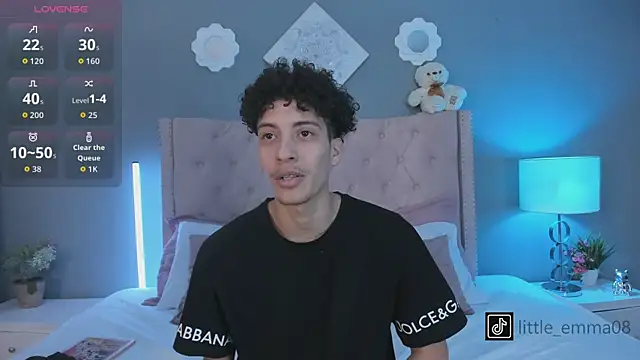 Joe And Emma online show from November 4, 9:09 pm