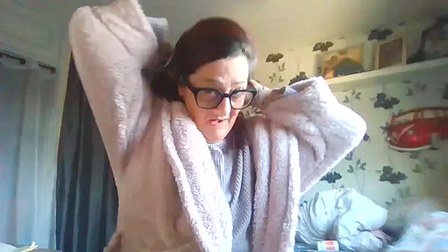 Mistress-Ivy51 online show from April 8, 6:26 am