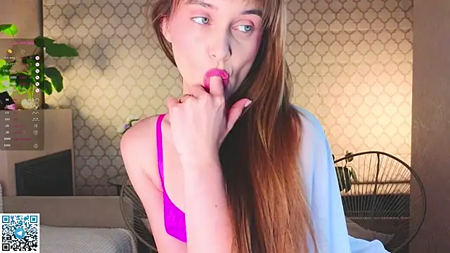 Snapshot of BettySamers chatting on September 15, 7:10 pm BettySamers online show from September 15, 7:10 pm