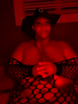 Snapshot of dreameafterdusk chatting on October 7, 1:32 am dreameafterdusk online show from October 7, 1:32 am