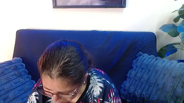 Linda banks  online show from February 20, 6:26 am