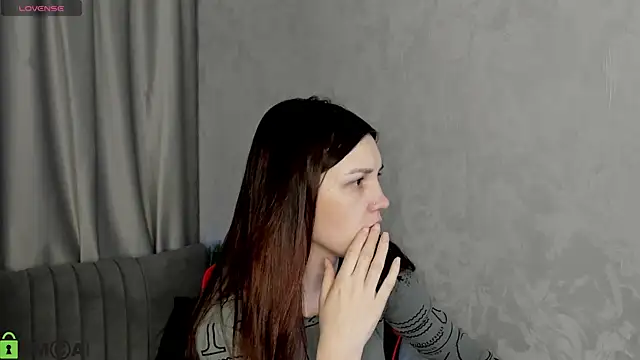 MalvinaDream online show from March 6, 1:44 am