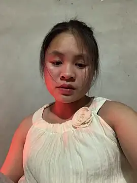 NhuFox online show from February 10, 1:47 pm