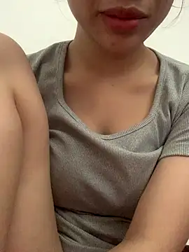 Snapshot of Nguyenha11 chatting on October 11, 8:08 am Nguyenha11 online show from October 11, 8:08 am