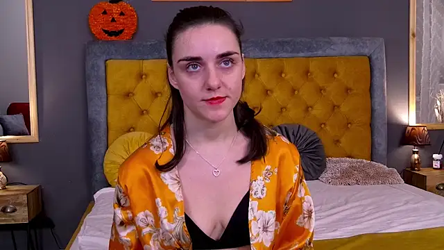 Jessica White  online show from December 17, 5:22 am