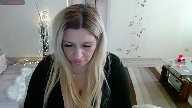 TheeaBlanco online show from September 27, 7:04 am