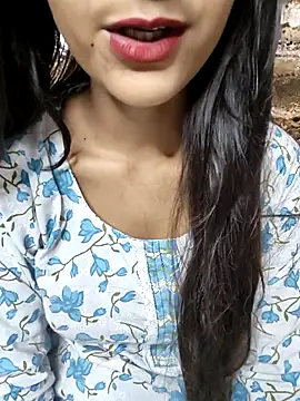 Snapshot of Indian-Aleena chatting on October 5, 4:56 pm Indian-Aleena online show from October 5, 4:56 pm