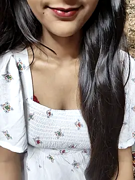 Snapshot of Indian-Aleena chatting on October 9, 6:06 am Indian-Aleena online show from October 9, 6:06 am