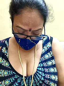 heera-rani online show from November 22, 11:35 am