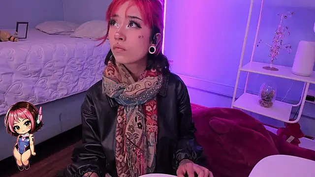 Hannahpage online show from May 27, 12:35 pm