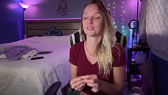 ajmiller25 online show from April 14, 2:33 am