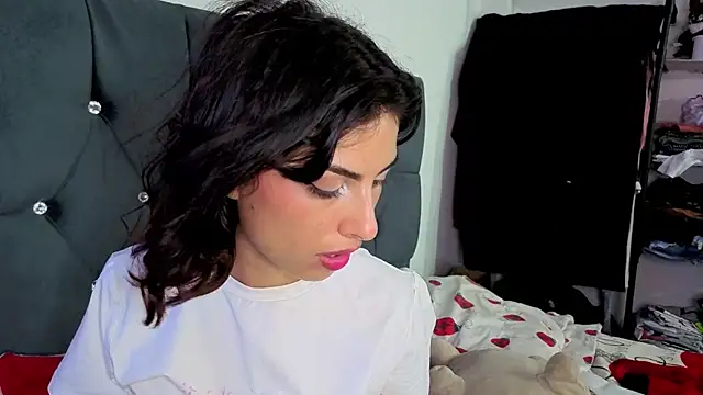 nina sky online show from November 14, 4:01 am