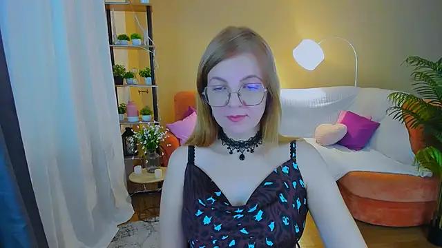 YourUniverser online show from November 6, 10:32 am