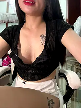Snapshot of Hanh_Luxii chatting on September 17, 7:39 am Hanh Luxii online show from September 17, 7:39 am