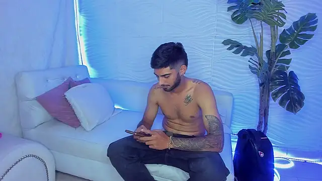 teamlover00 online show from July 8, 12:02 am