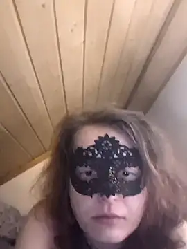 marijacucu online show from May 8, 4:16 am