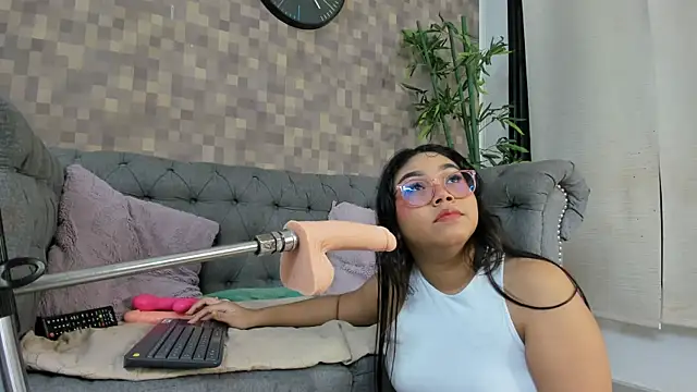 shanon marel online show from November 3, 12:53 pm