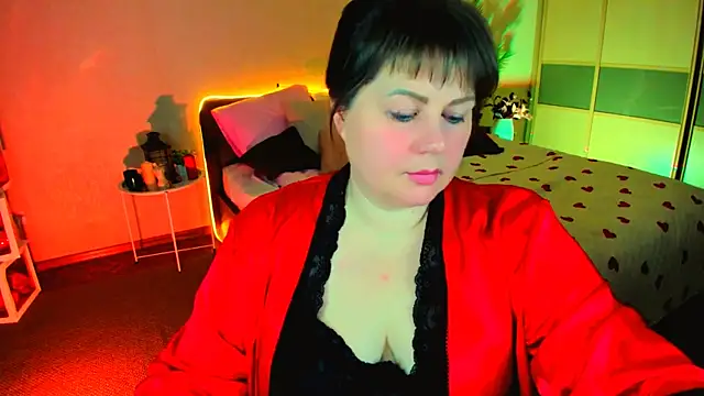 CrystaalStaar online show from March 2, 9:42 pm