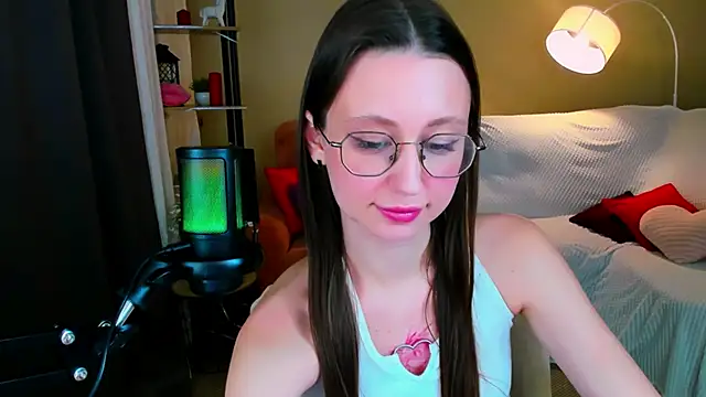 YourLovellyStory online show from February 17, 1:10 pm