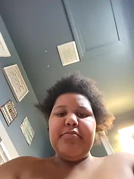 chocolate bella online show from March 18, 4:01 pm