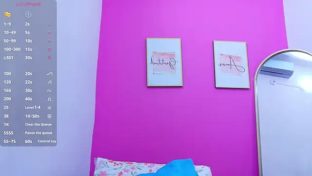 curvybrunnett online show from September 14, 11:41 am