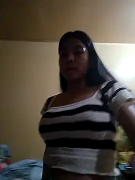 yumi yum online show from April 13, 10:05 am