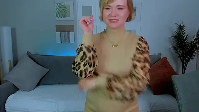 BellaSmitty online show from April 15, 9:32 am