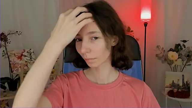 EmmanuellBrown online show from December 14, 4:07 am