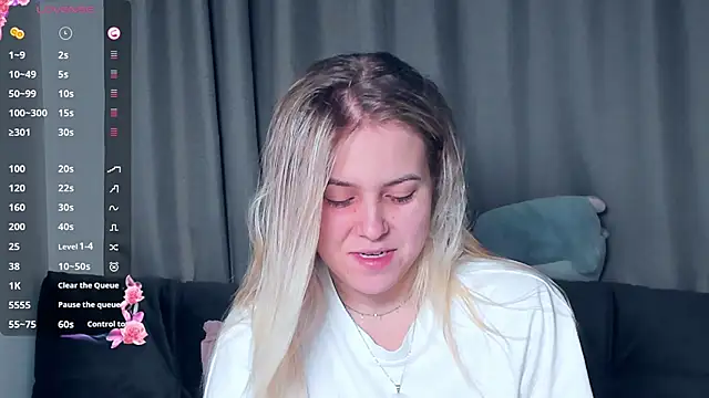 AngelAnty online show from November 21, 1:13 pm