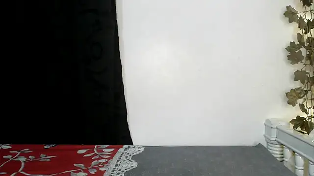 angelainparis28 online show from September 18, 6:34 am