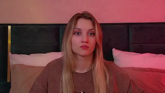 StacyEvances online show from April 25, 6:27 pm