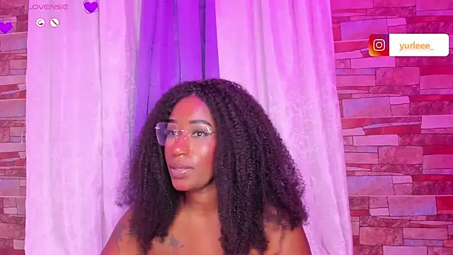 Brandy brown  online show from February 7, 3:32 am