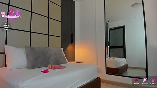 dana daree online show from October 30, 7:37 pm