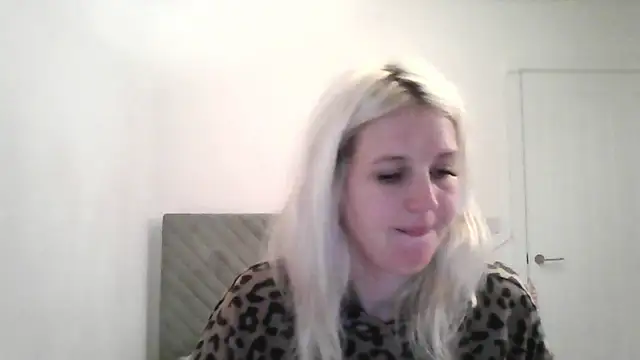 BlondeBells online show from October 19, 7:21 am