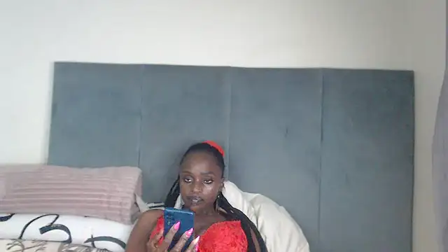 Jah-Queen online show from October 28, 6:03 pm