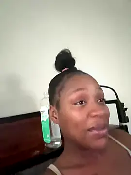 PrettyBabriexox online show from October 13, 3:58 pm