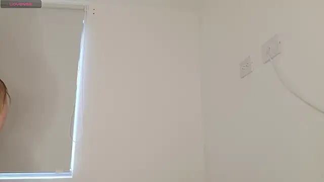 Snapshot of karinasantos_ chatting on October 1, 6:57 pm karinasantos online show from October 1, 6:57 pm