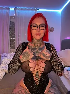 CatCoxx online show from March 26, 6:59 am