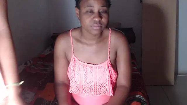 EssenceLovers online show from October 31, 4:03 am