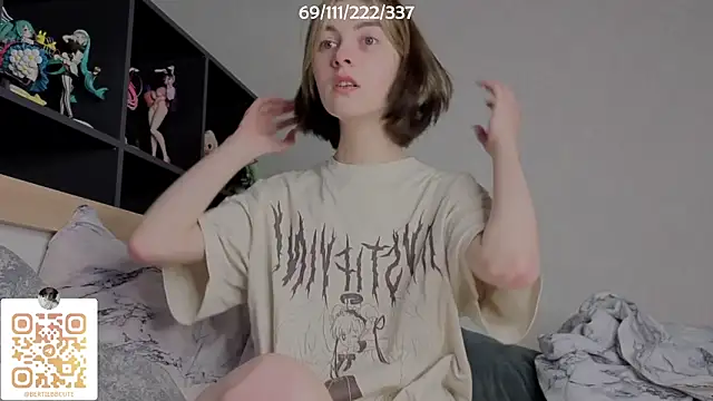 Snapshot of bertamimi chatting on September 11, 5:13 pm bertamimi online show from September 11, 5:13 pm