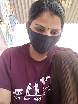 poojam93 online show from December 2, 9:00 am