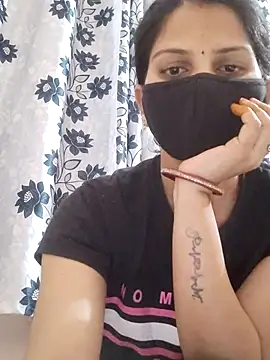 poojam93 online show from February 24, 2:55 am